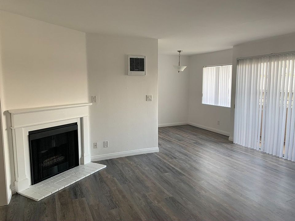 1st image of 3724 S Bentley Ave APT 202
