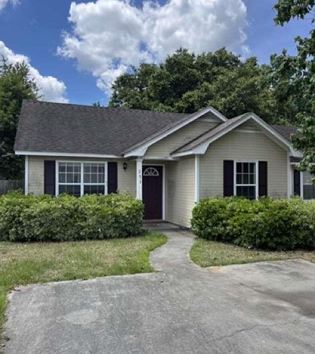 251 Blue Pool Dr, Valdosta, GA 31602 Zillow