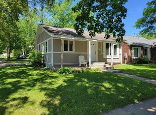 721 W 20th St, Cedar Falls, IA 50613
