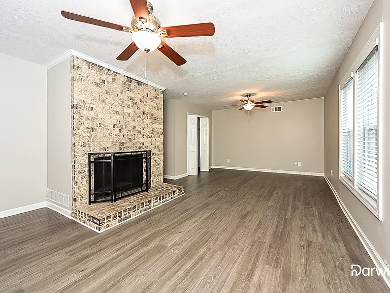 349 Judy Dr — Photo 6