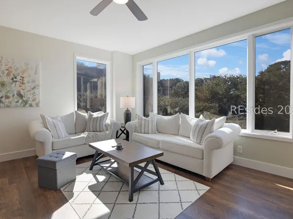 6 Village North Dr APT 115, Hilton Head Island, SC 29926