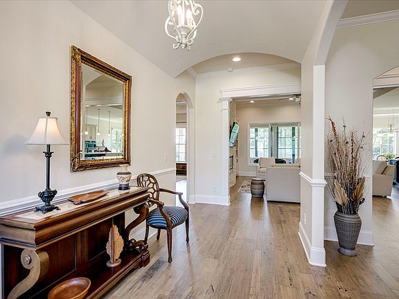 4th image of 218 Highland Reserve Ct