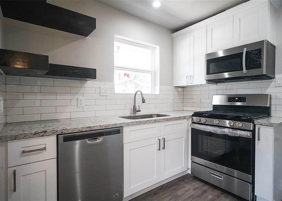 1st image of 15343 E Westwood Cir