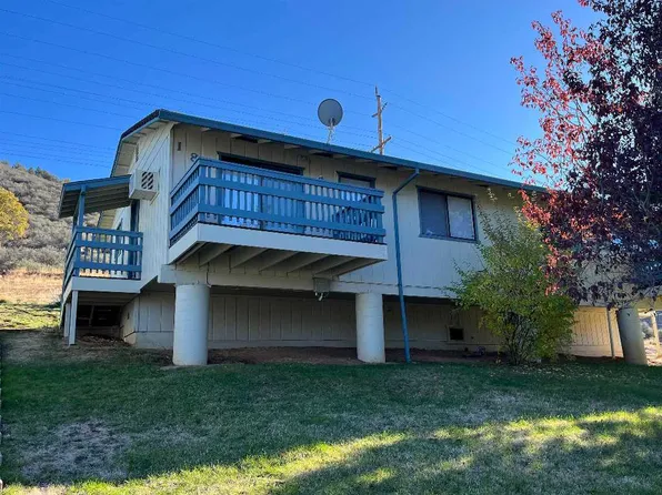 801 Sierra Vista Way APT 18, Yreka, CA 96097