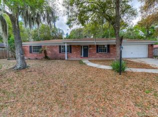 2225 Malibu Dr, Brandon, FL 33511