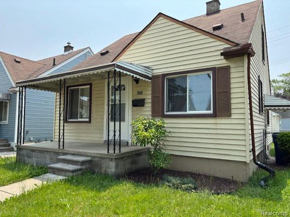 671 White Ave