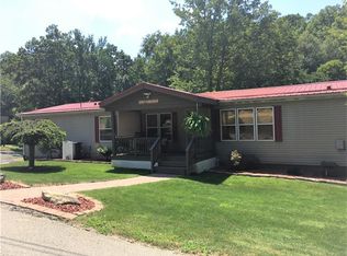111 Woodland Dr, West Leechburg, PA