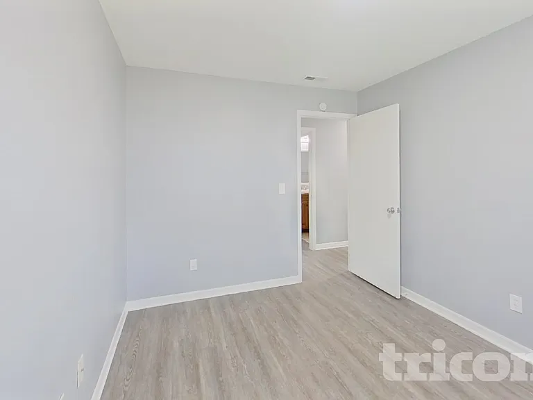 947 Rich Dr — Photo 12