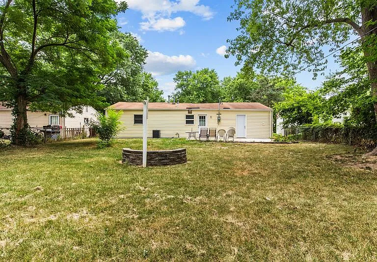 1415 Plaza Pl — Photo 17