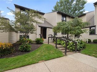 6320 Greenwood Pkwy #100-4, Northfield, OH 44067