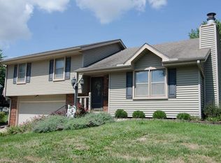 4205 Crimson Dr, Saint Joseph, MO 64506