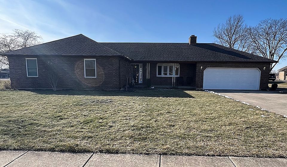 1st image of 71 Crestwood Dr