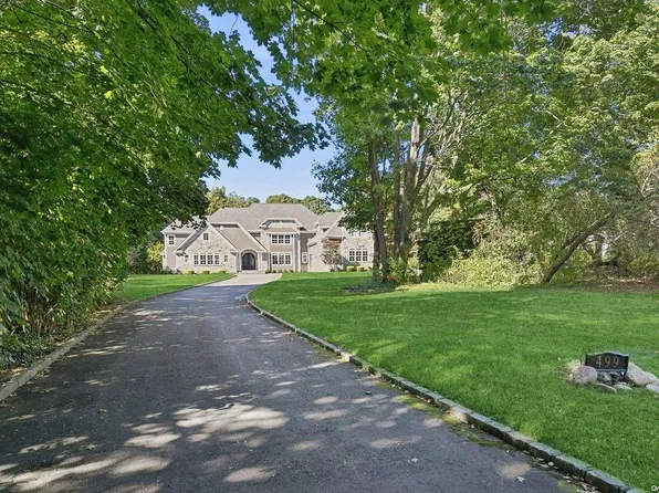 499 Cold Spring Road, Laurel Hollow, NY 11791