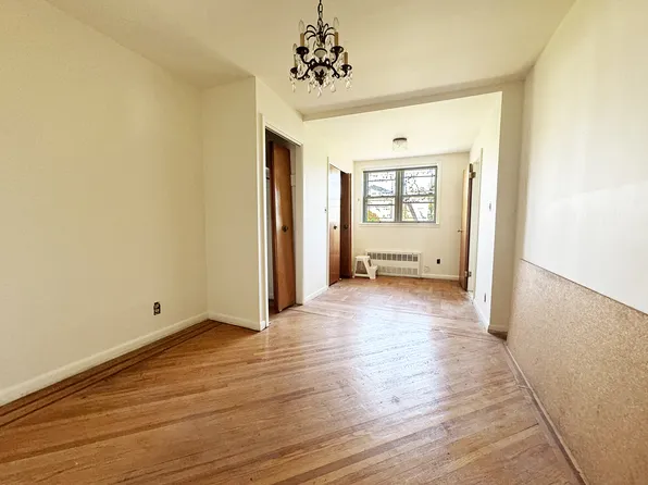 251 Amherst Street image 13 of 22