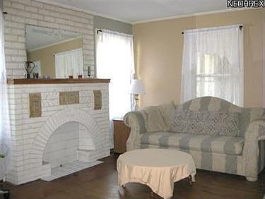 4th image of 403 Hyde Ave