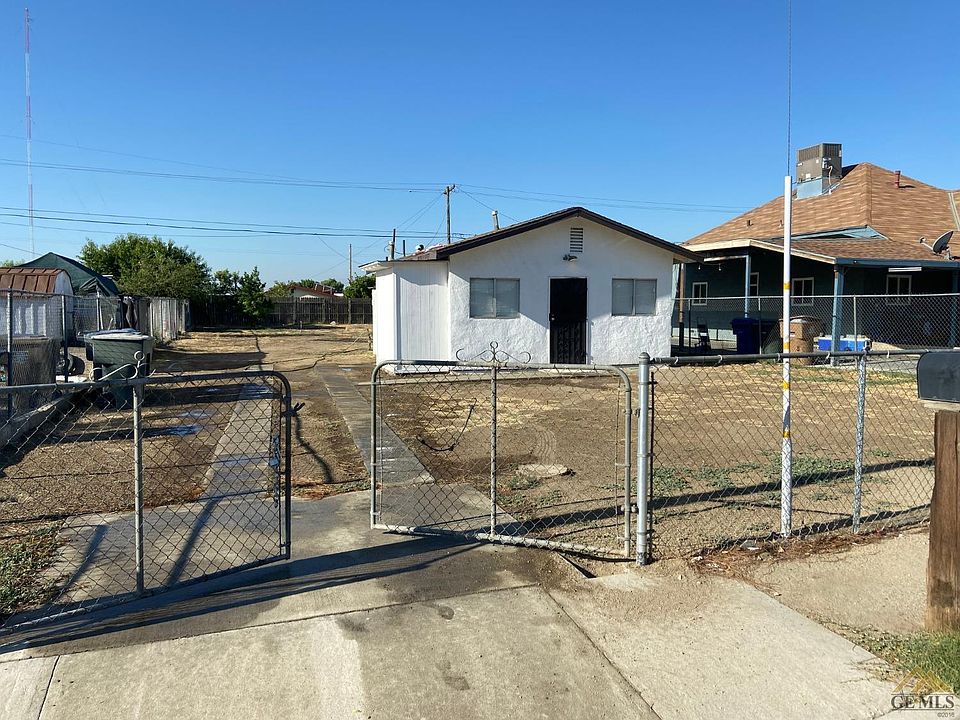 1st image of 1705 Padre St