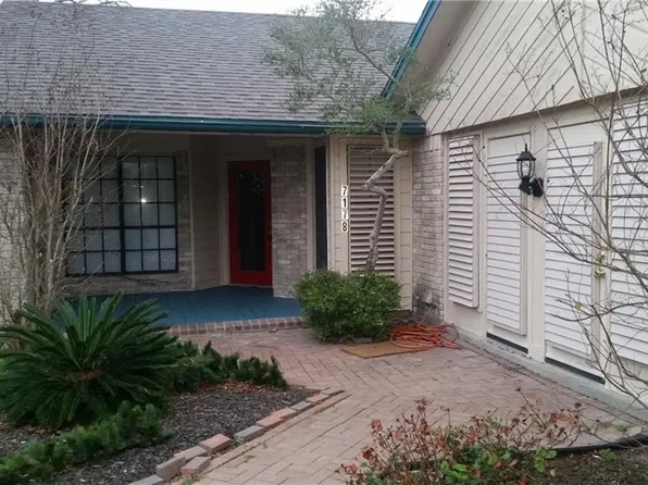 7178 Windbrook Ln, Corpus Christi, TX 78414