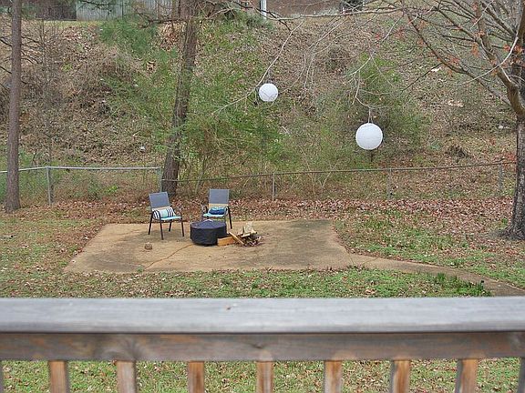 2nd image of 2212 Woodland Ter