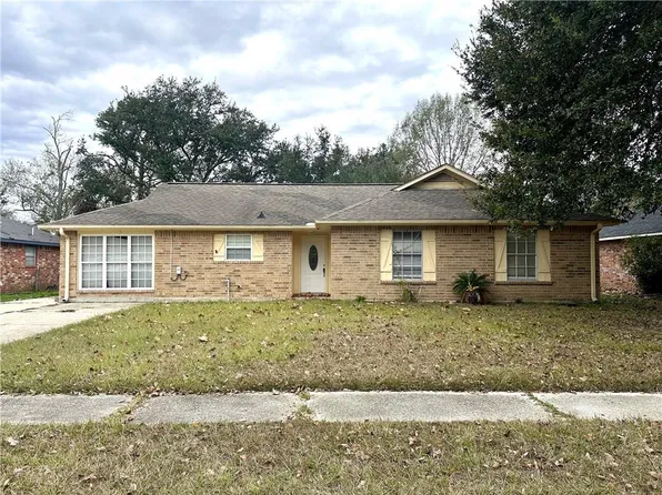 1151 Saint Augustine Dr, Slidell, LA 70460