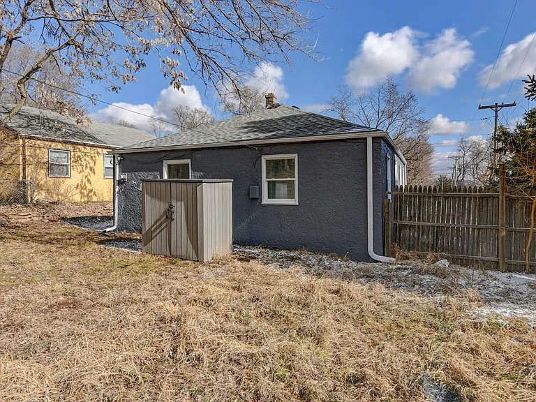 2206 Crawford St — Photo 25