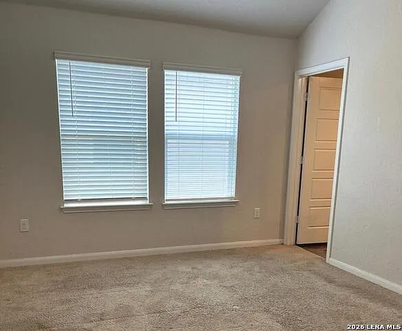 3 bed, 2.0 bath, 1209 sqft, $1,640 — Photo 2