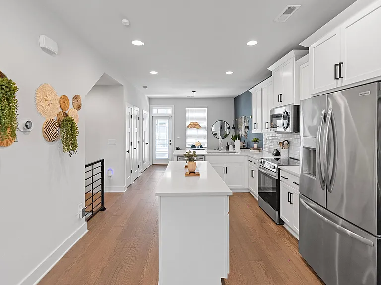 6020 Irwins Branch Dr — Photo 14