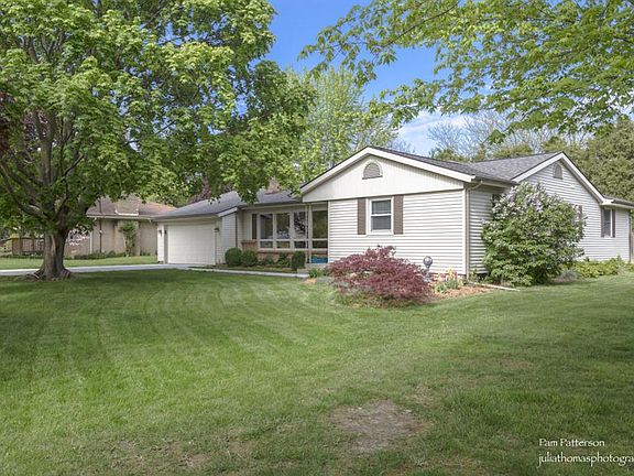 4th image of 2290 Woodcliff Ave SE