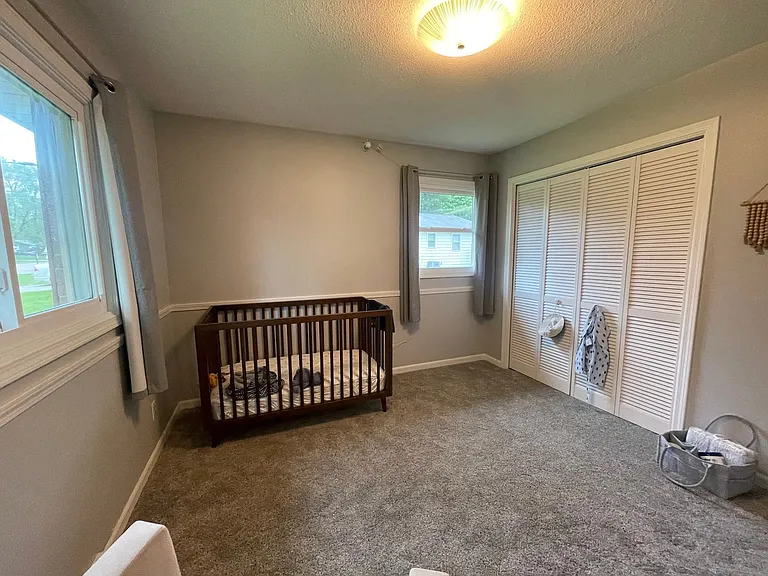 7865 Ridgewood Dr — Photo 16