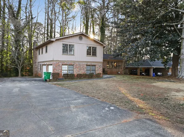 1201 Hunters Glen Dr, Stone Mountain, GA 30083