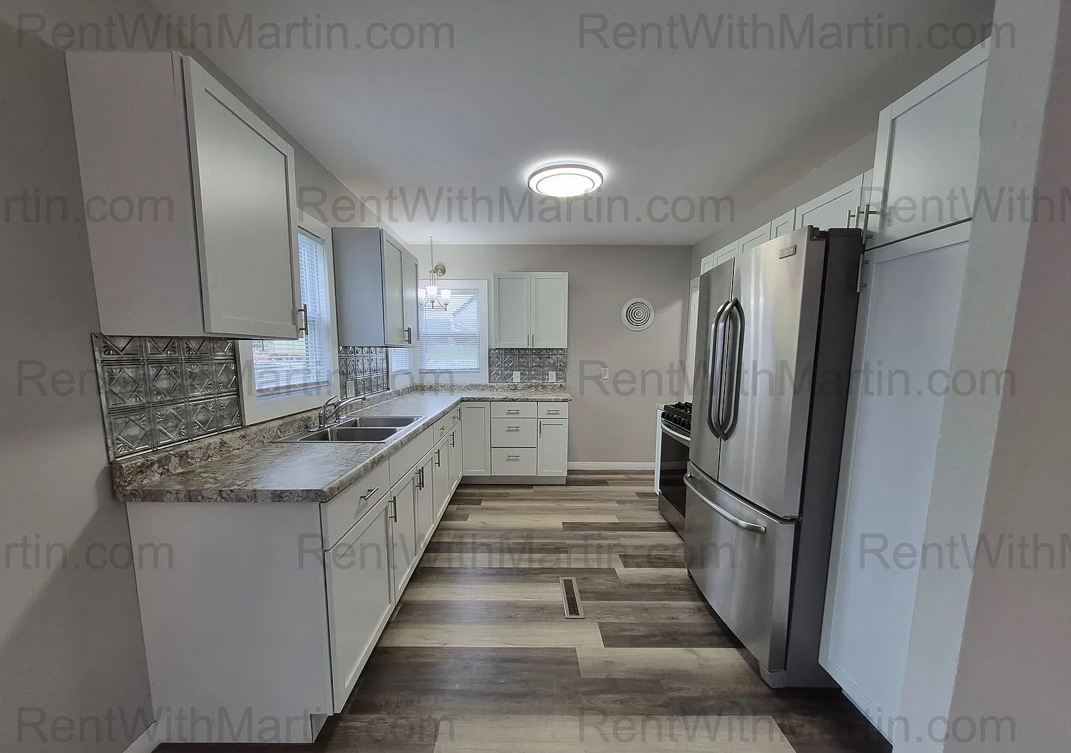 For Rent- 617 Center St — Photo 4