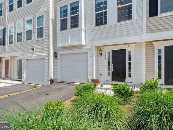 2nd image of 8257 Heritage Crossing Ct #19