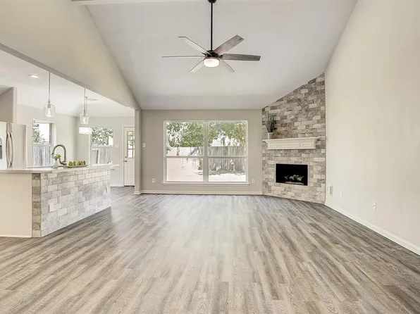 4906 Lake Wichita Ln, Richmond, TX 77407