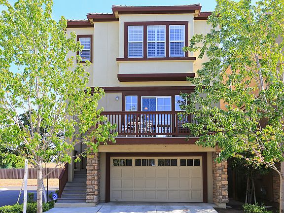 3rd image of 118 Maple Ln