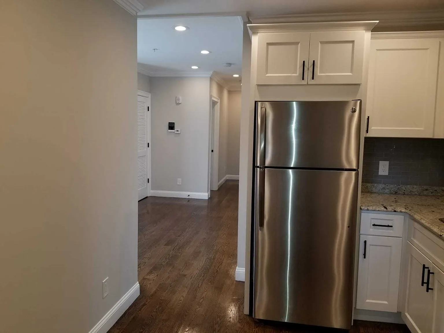 3 bed, $2,695 — Photo 4