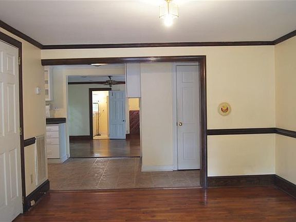 3rd image of 1823 McCormick St
