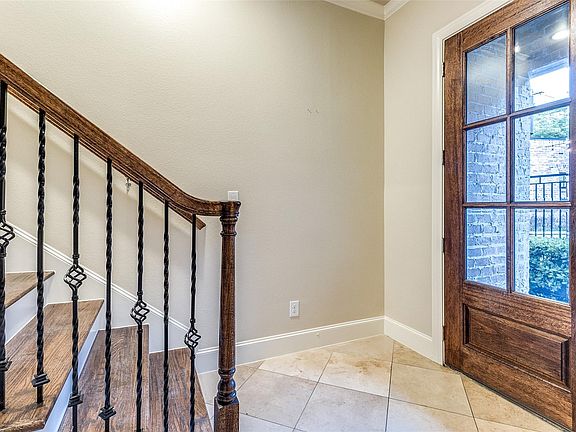 3rd image of 2186 Aylesport Dr