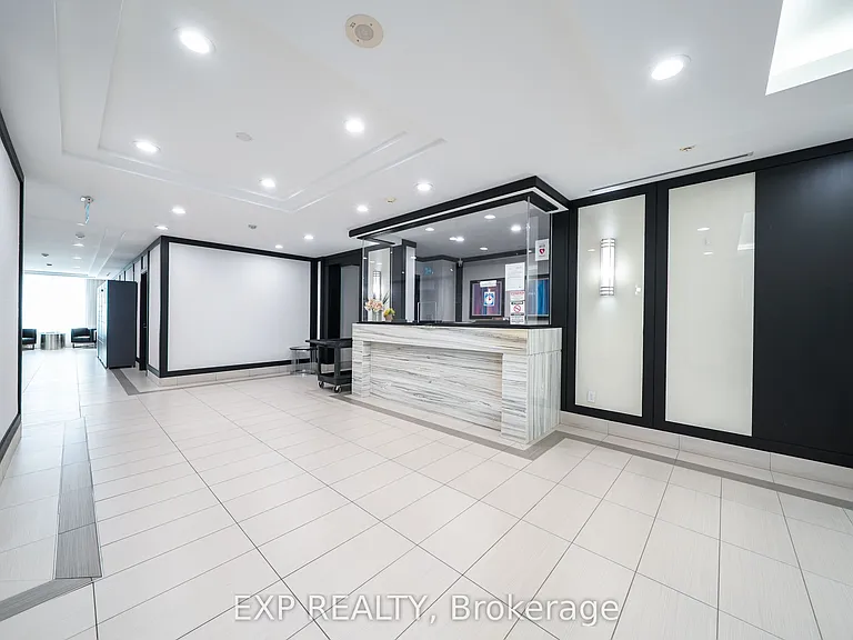 1070 Sheppard Ave W #1514 — Photo 8