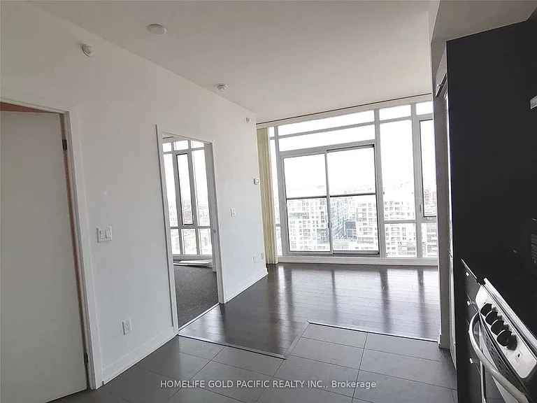 170 Fort York Blvd #2303 — Photo 10