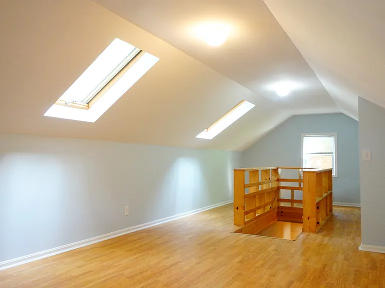 8405 Greenwood Ave — Photo 51