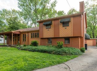 1857 S Holland Ave, Springfield, MO 65807