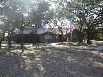 1st image of 1601 Buchanan Dr