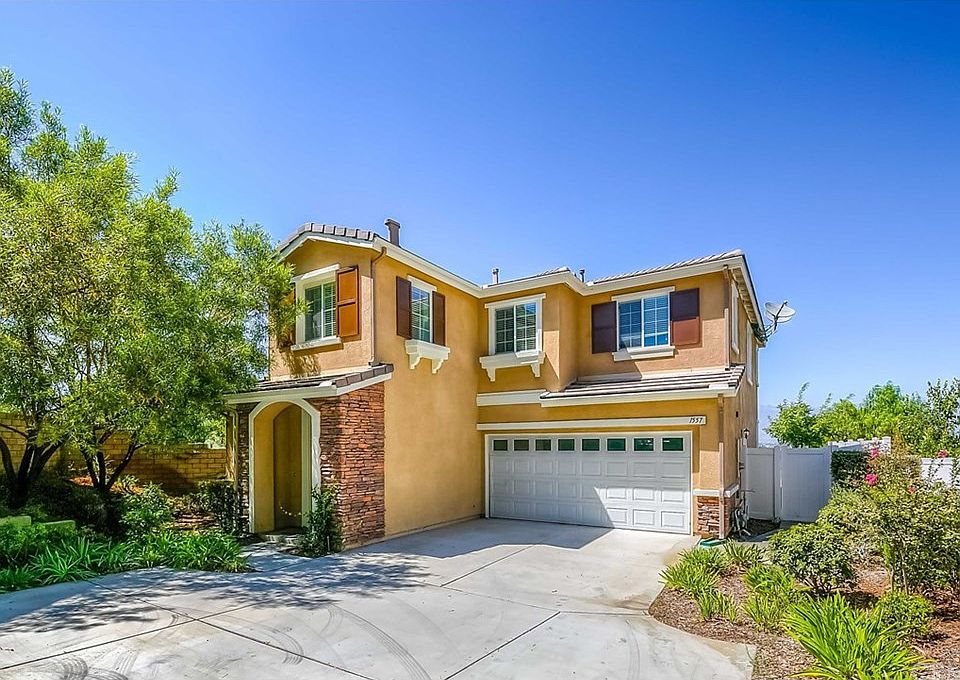 1st image of 1557 Park Vista Way