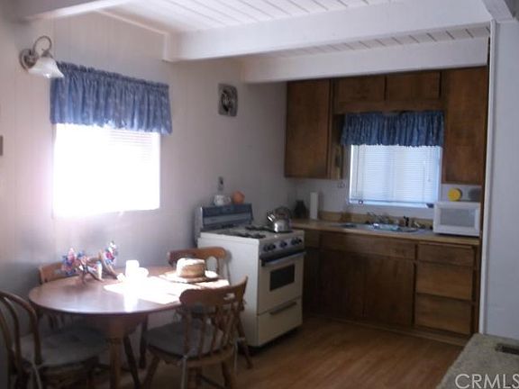 2nd image of 805 Fern Dr