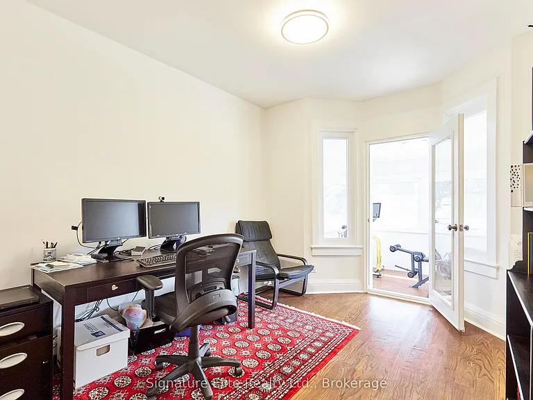 124 Geoffrey St #UPPER — Photo 19