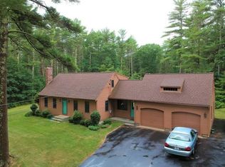 39 S Kingman St, Lakeville, MA 02347