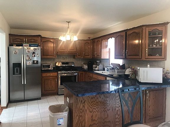 4th image of 1016 W Bonnie Ln