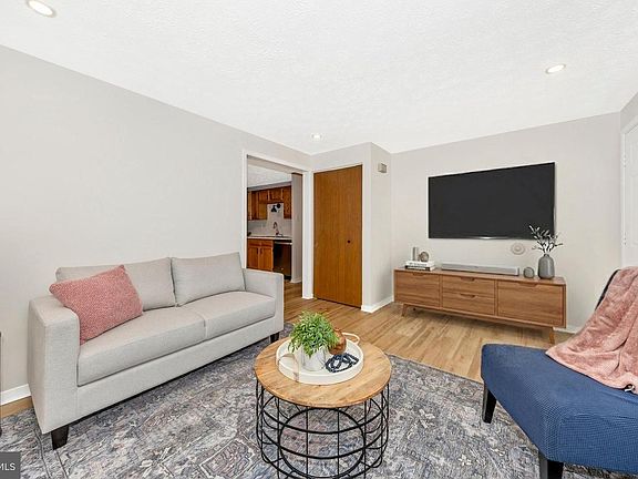 2nd image of 214 Savage Rd