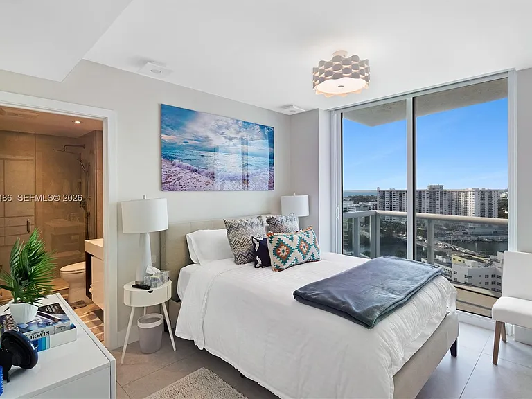 3801 Collins Ave #1906 — Photo 14