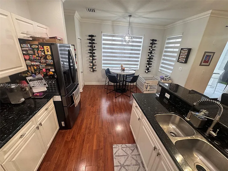15376 SW 13th Ter — Photo 9
