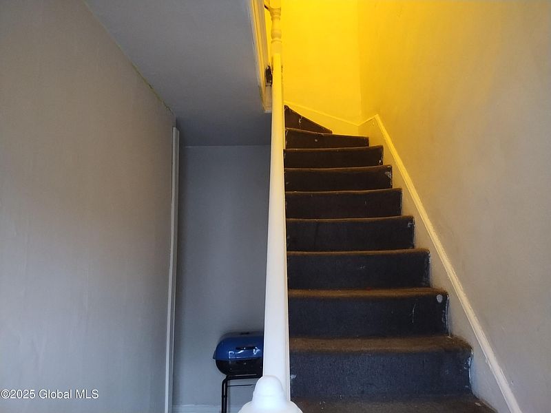4th image of 148 Quail Street